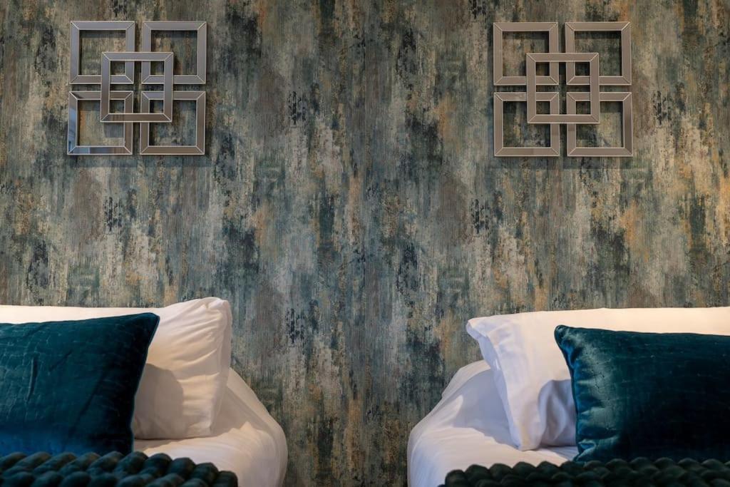Luxury Living Away From Home Redhill  Esterno foto